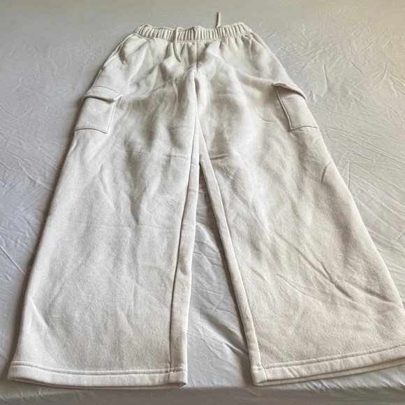 Kids Wide-Leg Cargo Sweatpants in Cream - Picture 1 of 1